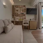 Sandy Seaside Flogita