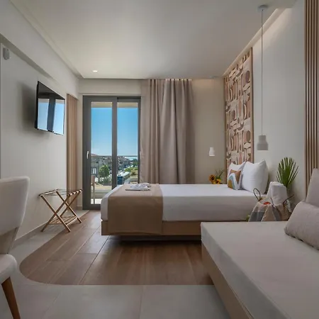 Sandy Seaside Апарт-отель 4*