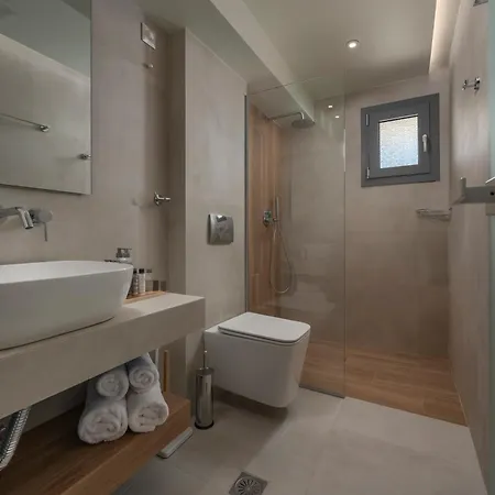 Sandy Seaside 4*