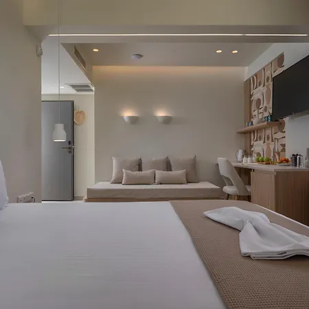 Sandy Seaside 4*