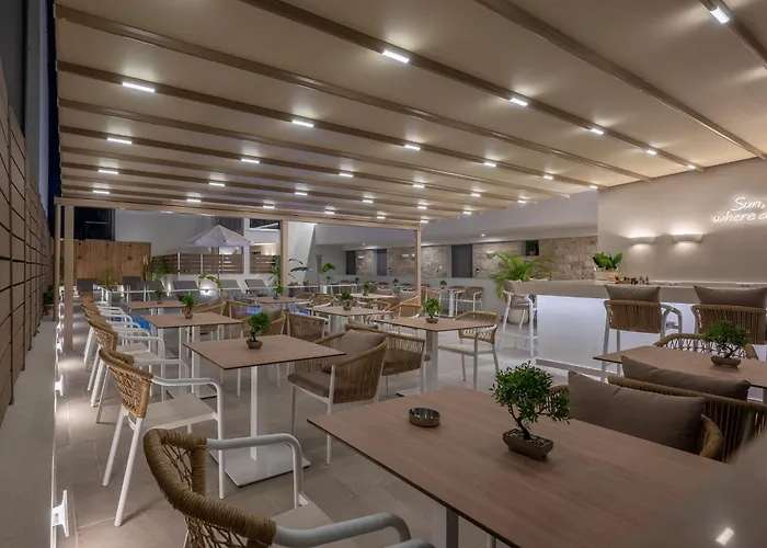 Sandy Seaside 4* Flogita