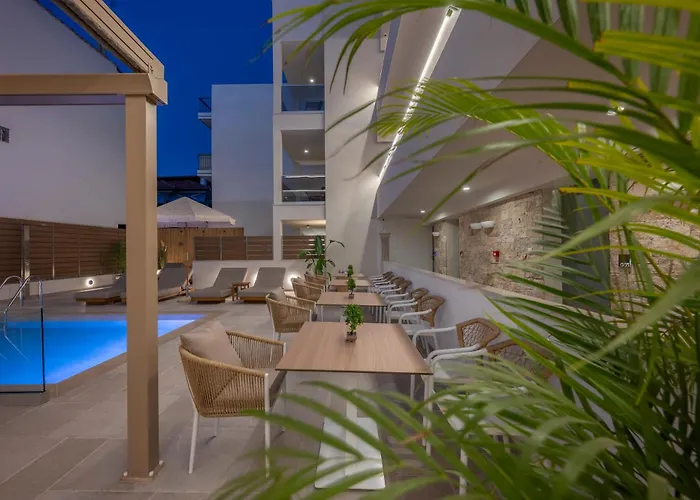 Sandy Seaside Flogita