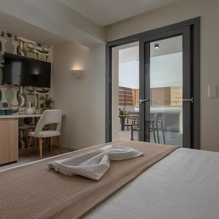 Sandy Seaside Apartmanhotel 4*