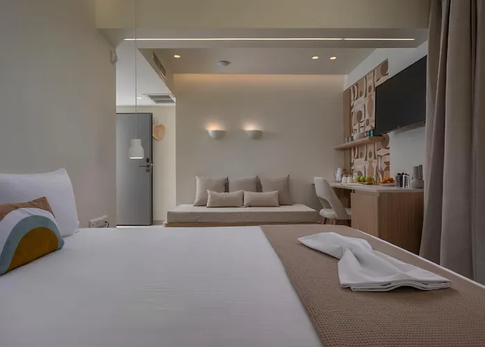 Sandy Seaside 4*